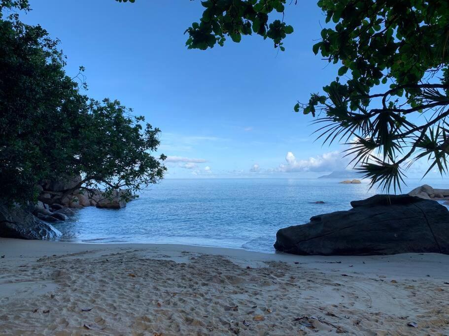Glacis  Crystal Apartments Seychelles Seaview Ground Floor מראה חיצוני תמונה