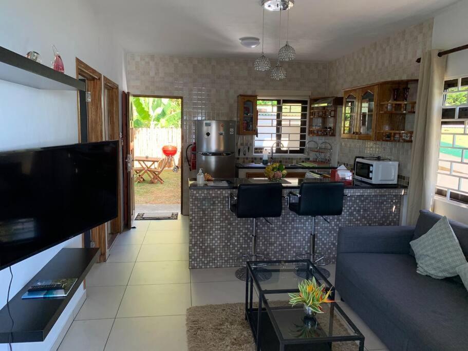 Glacis  Crystal Apartments Seychelles Seaview Ground Floor מראה חיצוני תמונה